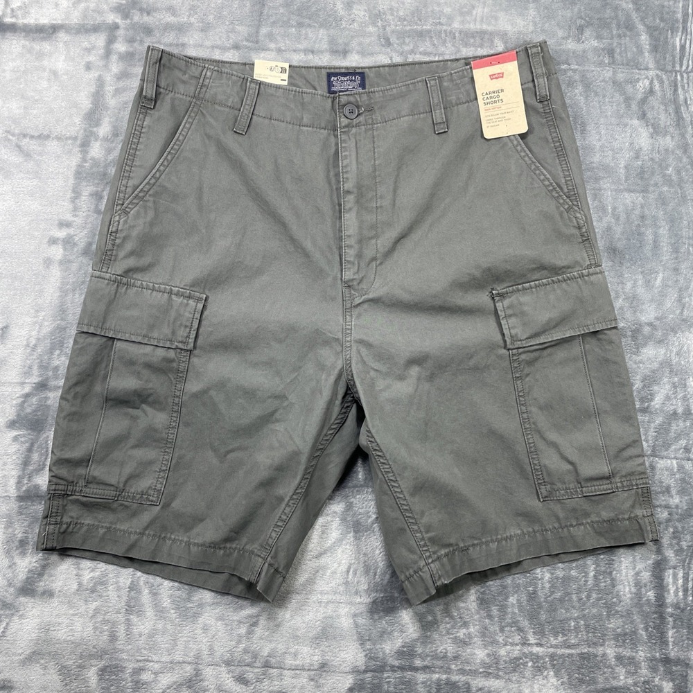 Levis Shorts Mens 42 Flat Front Carrier Cargo Gray Loose-Fit Red Tab Logo NWT